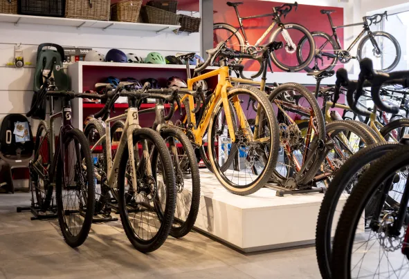 Showroom Gravel